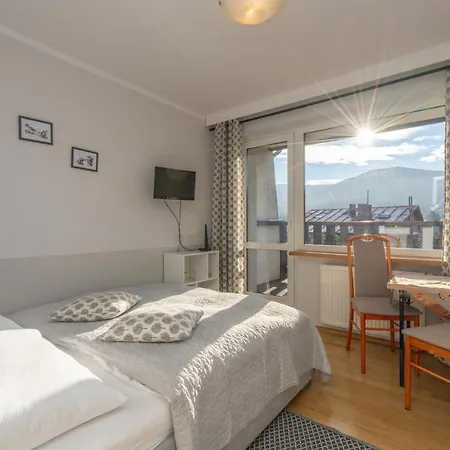 Stanica Gorska シクラルスカ・ポレンバ