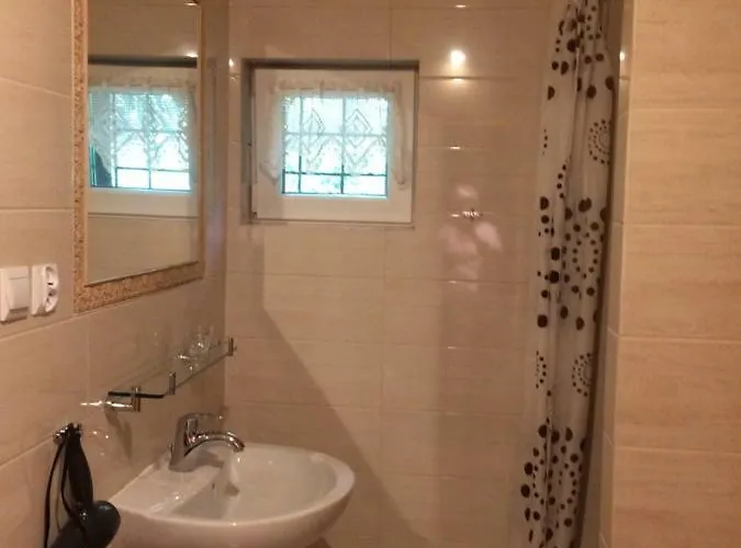 Stanica Gorska Rum i privatbostad *